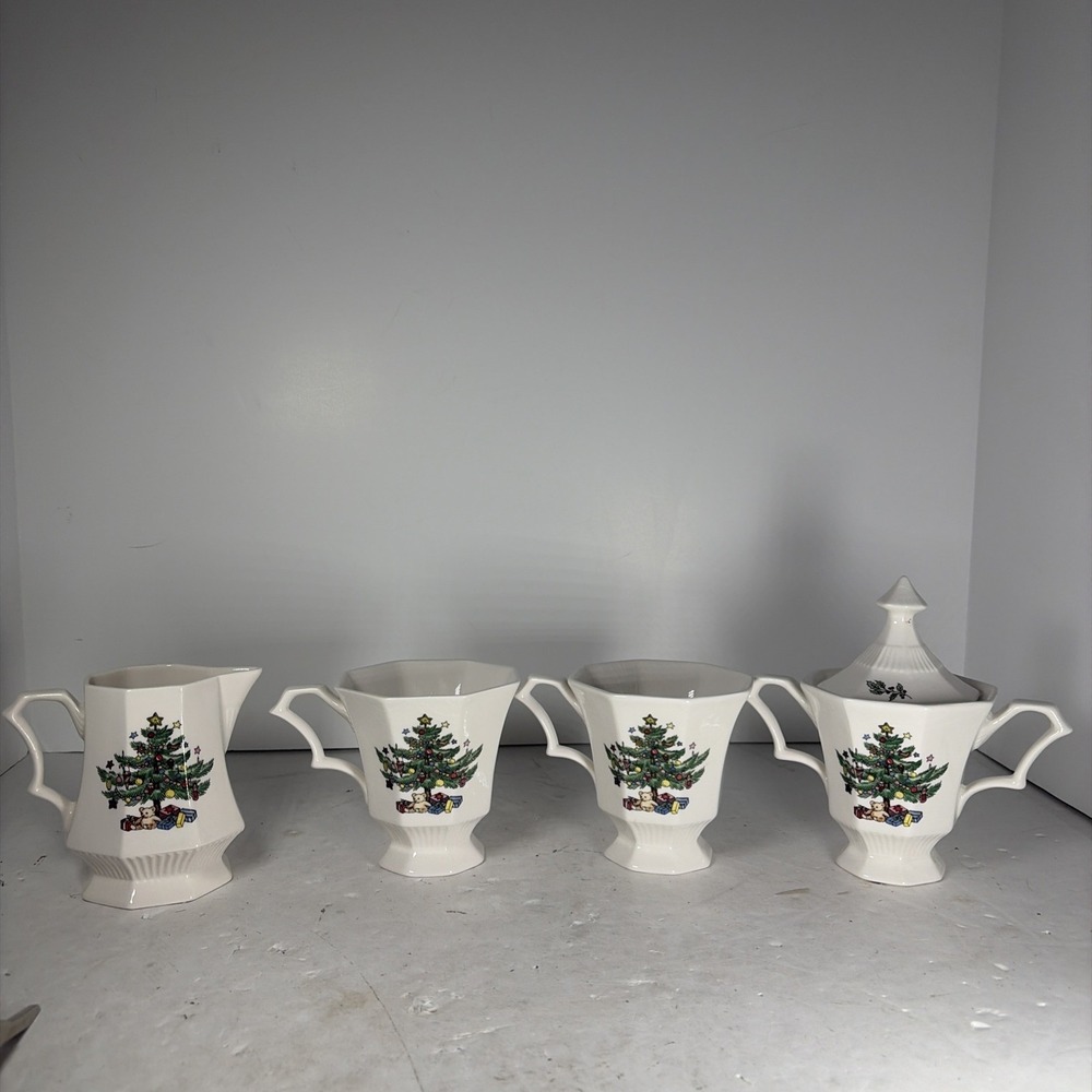 Nikko Christmastime Christmas Tree Porcelain Octagonal Cups Japan x4